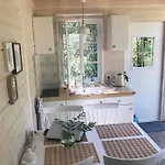 Nyaraló Tahkuna Forest House