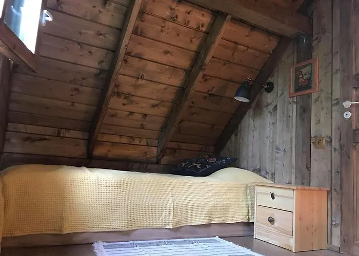 Tahkuna Forest House Holiday home Korgessaare