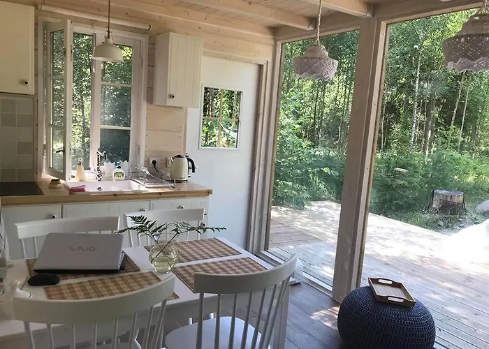 Tahkuna Forest House בית נופש Kõrgessaare